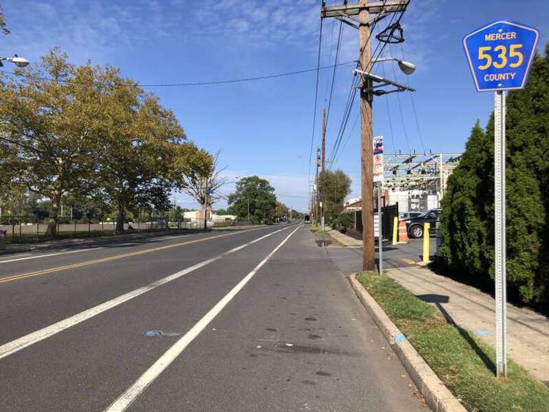 View east along Mercer County Route 535 (East State Street) at Sculptors Way in Hamilton Township, Mercer County, New Jersey