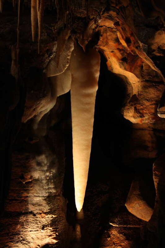 A picture of the Crystal King the largest Stalactite in the Ohio Caverns.