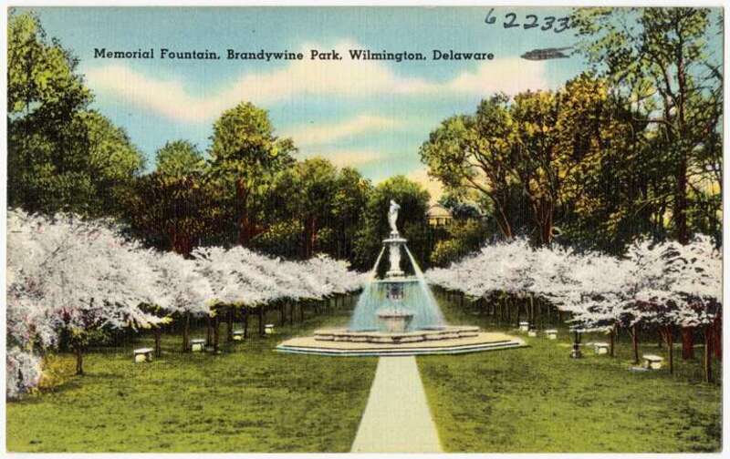 Title: Memorial fountain, Brandywine Park, Wilmington, Delaware
Subjects: Parks
Places: Delaware &amp;gt; New Castle (county) &amp;gt; Wilmington
Notes: Title from item.
Extent: 1 print (postcard) : linen texture, color ; 3 1/2 x 5 1/2 in.
Accession #:
