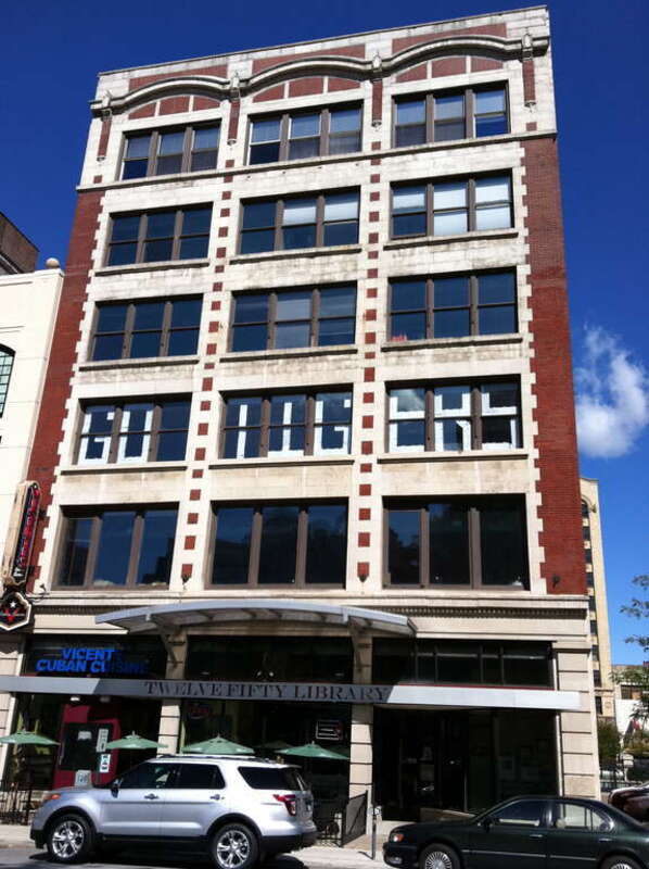 Remick and Company Building used as a medium for supporting the Detroit Tigers baseball team.