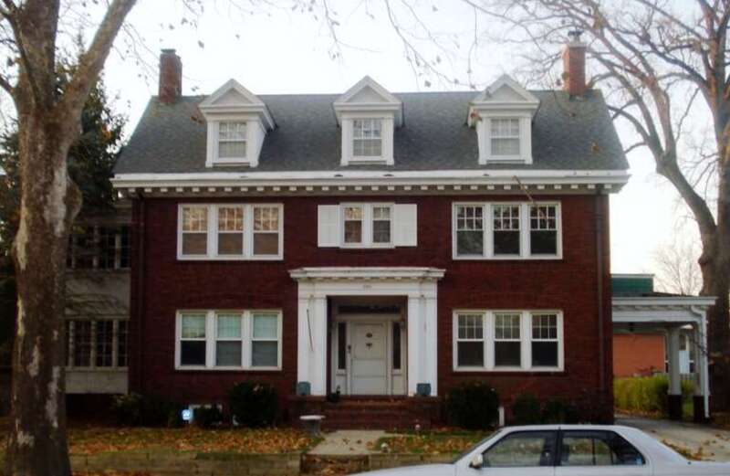 Home on the NRHP in Cedar Rapids, Iowa.