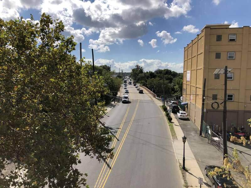 View west along Union County Route 514 (Lawrence Street) from the overpass for U.S. Route 1 and U.S. Route 9 in Rahway, Union County, New Jersey