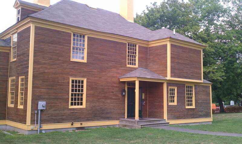 Back of the Folsom Tavern, c 1775, in Exeter, New Hampshire. This building is part of the American Independence Museum and an example of historic taverns
