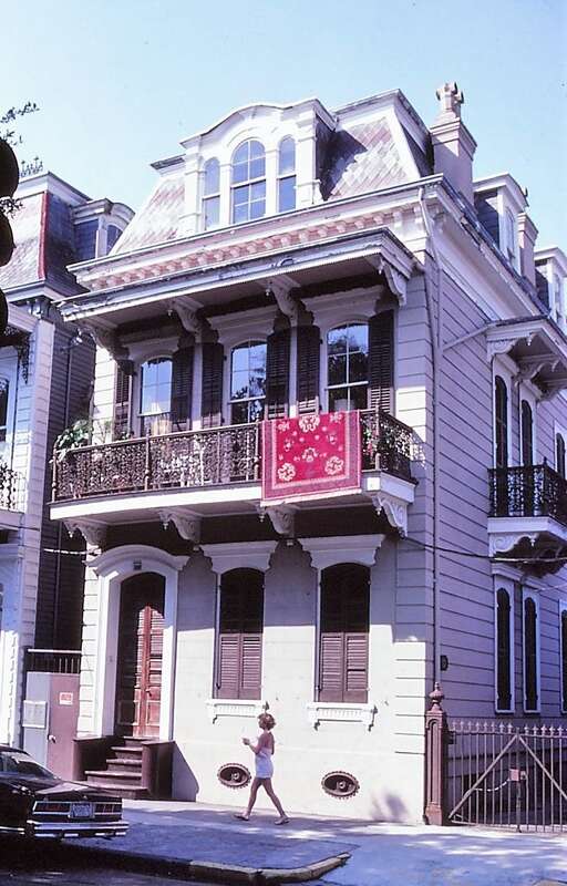 During our visit to New Orleans in June 1985, I saw this Victorian in the French Quarter with its balconies with fancy wrought iron railings.