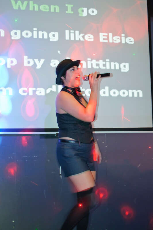 Radio Star Karaoke is located on 9 West 35th Street in Manhattan, in the general vicinity of Koreatown. Although it is a typical Asian-style cubicle karaoke bar, it also has an American-style open-mic section with a live KJ.
This is where I am