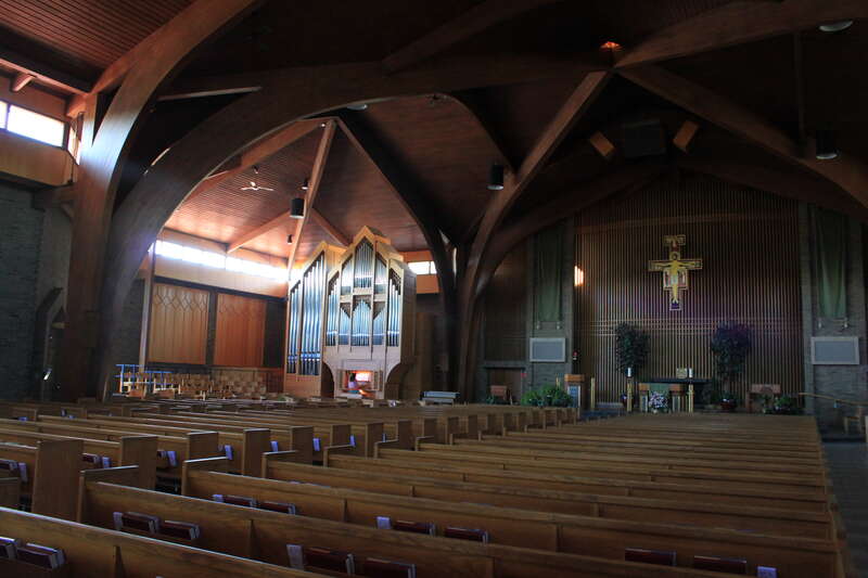 Saint Francis of Assisi Catholic Church sanctuary, 2250 East Stadium Boulevard, Ann Arbor, Michigan. Camera location42° 15′ 37.47″ N, 83° 43′ 04.06″ W View this and other nearby images on: OpenStreetMap 42.260408;  -83.717794