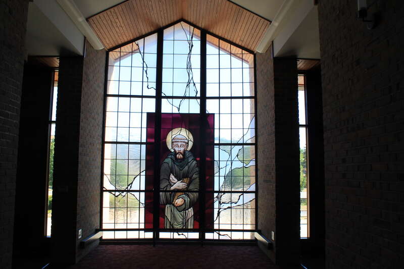 Saint Francis of Assisi Catholic Church stained glass window portrait of Saint Francis, 2250 East Stadium Boulevard, Ann Arbor, Michigan. Camera location42° 15′ 37.47″ N, 83° 43′ 04.06″ W View this and other nearby images on: OpenStreetMap 42.260408;