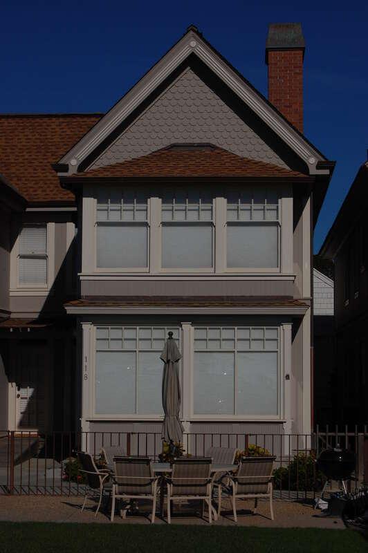 One of &quot;Six Sisters&quot;. Built in 1918. 118 Esplanade. Capitola, California, USA