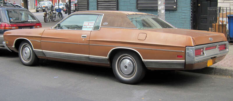 Rear left view of a 1972 Ford LTD Coupé with the 400 cubic inch V8, built in Los Angeles, CA.