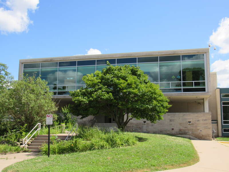 Built as the Davenport Municipal Art Gallery in 1961, it became the Davenport Museum of Art, in 1987. The collection moved to the Figge Art Museum in 2005. Located next to the Putnam Museum on the west side of Davenport, Iowa.
