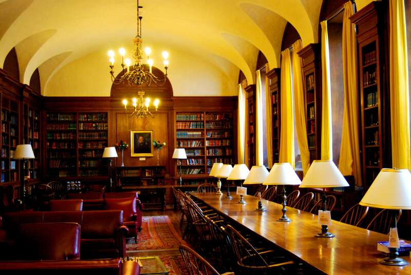Library of Adams House, Harvard University