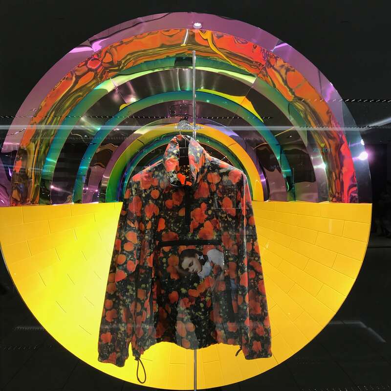 Louis vuitton shop window, Galleria, Houston