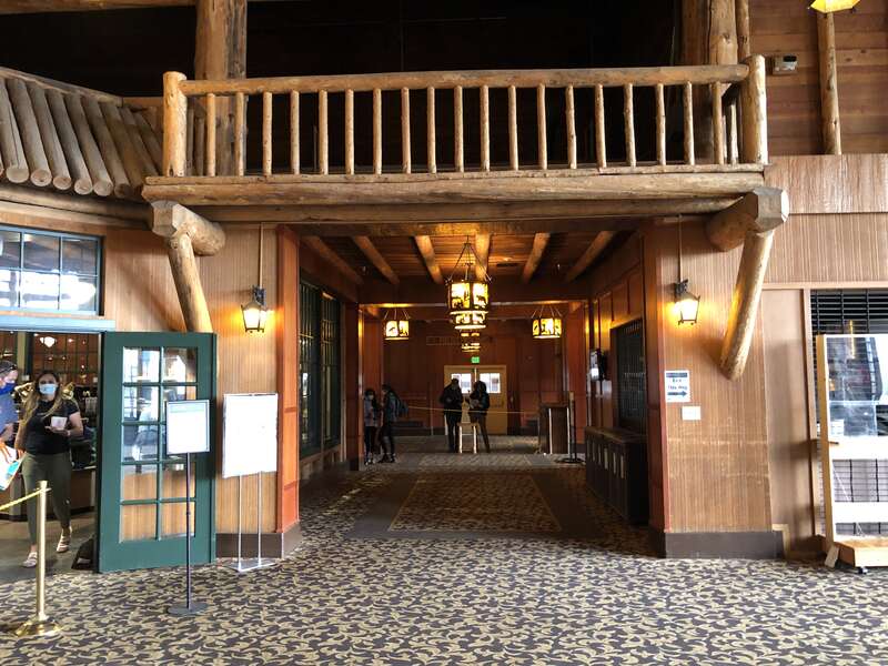 Enterior of Old Faithful Lodge