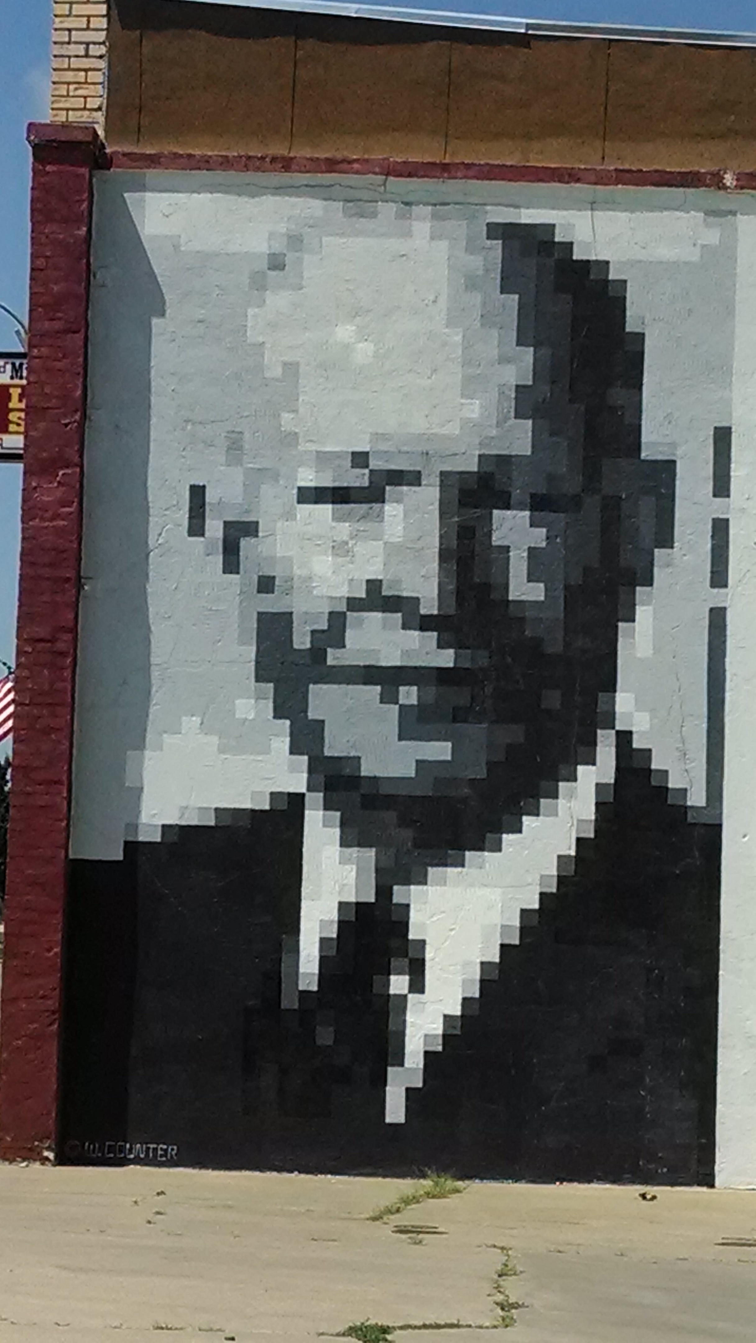 Along Buckeye Ave in Abilene, KS