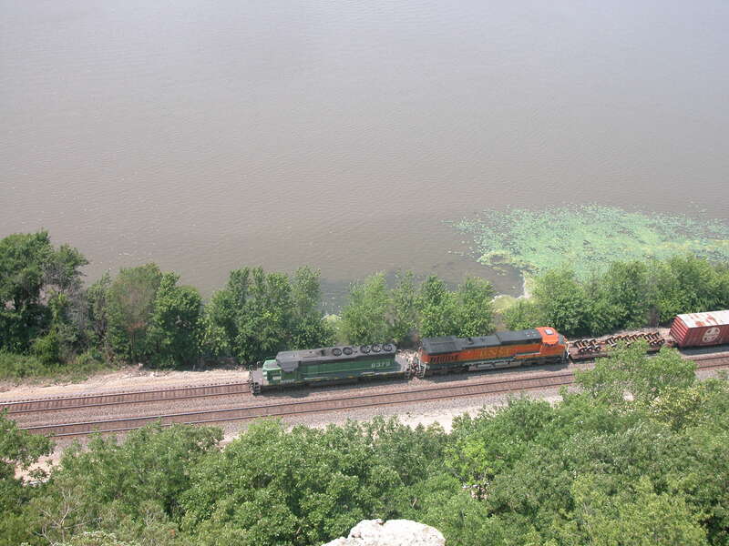 20050624 16 BNSF 6379 Mississippi Palisades