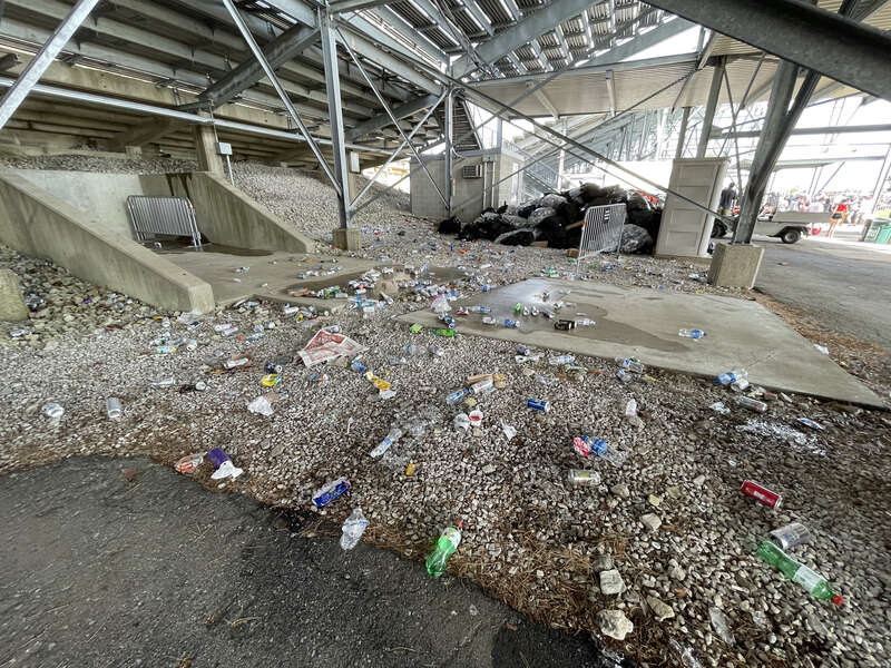 Litter at the 2022 Indianapolis 500
