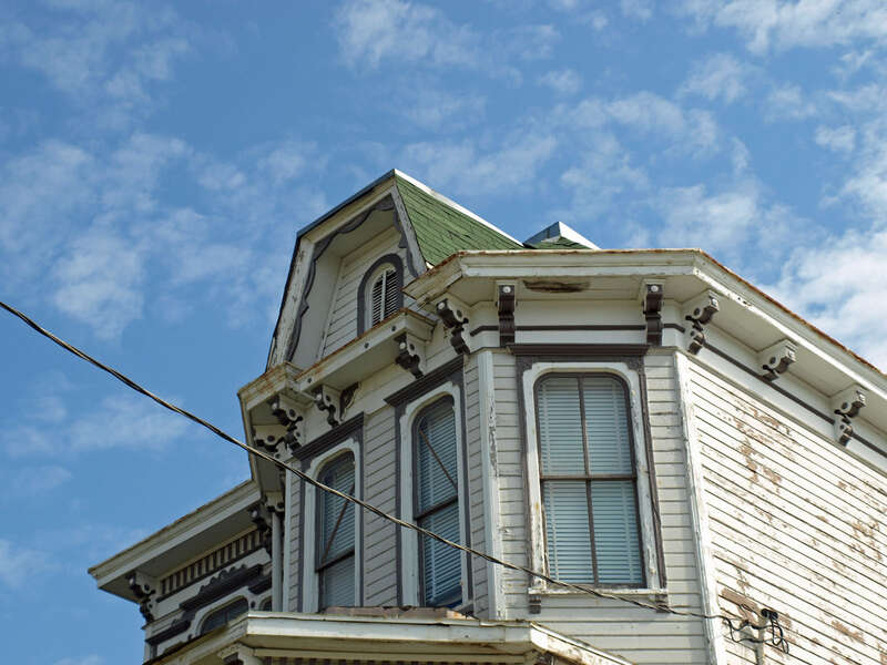 Detail of 320 Washington Avenue, part of the Dowe Historic District in Montgomery, Alabama
