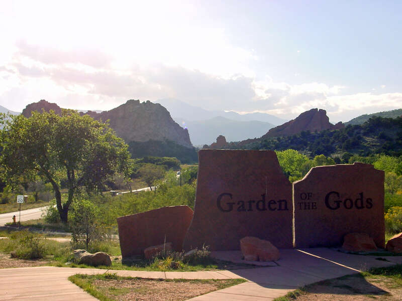 Garden of the Gods, view on Pikes peak
