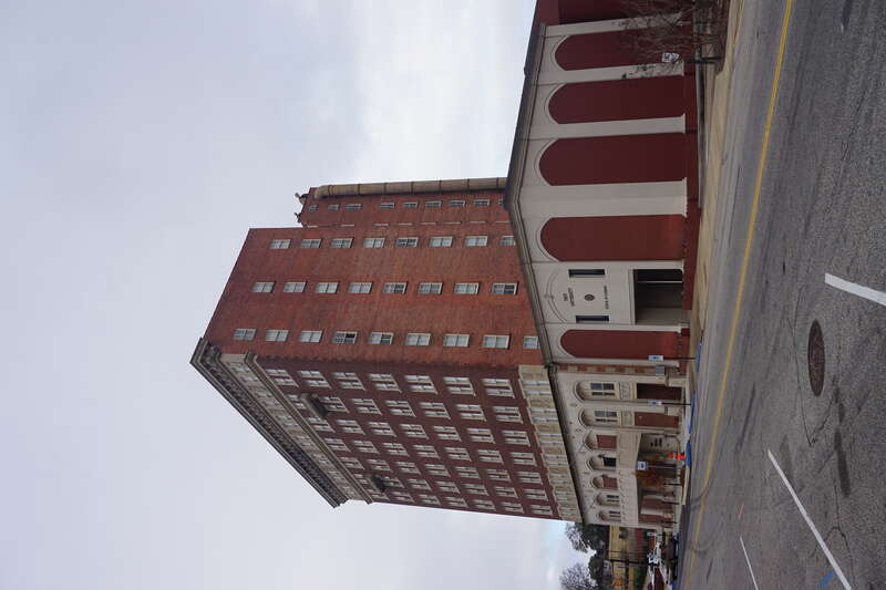 The Troy University School of Nursing and the King Williams Apartments in Montgomery, Alabama (United States).