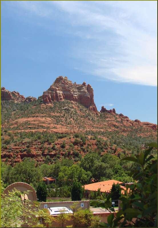 (1 in a multiple pictures set)
This is another shot to give some idea of the beauty that surrounds the shopping village in Sedona, Arizona.