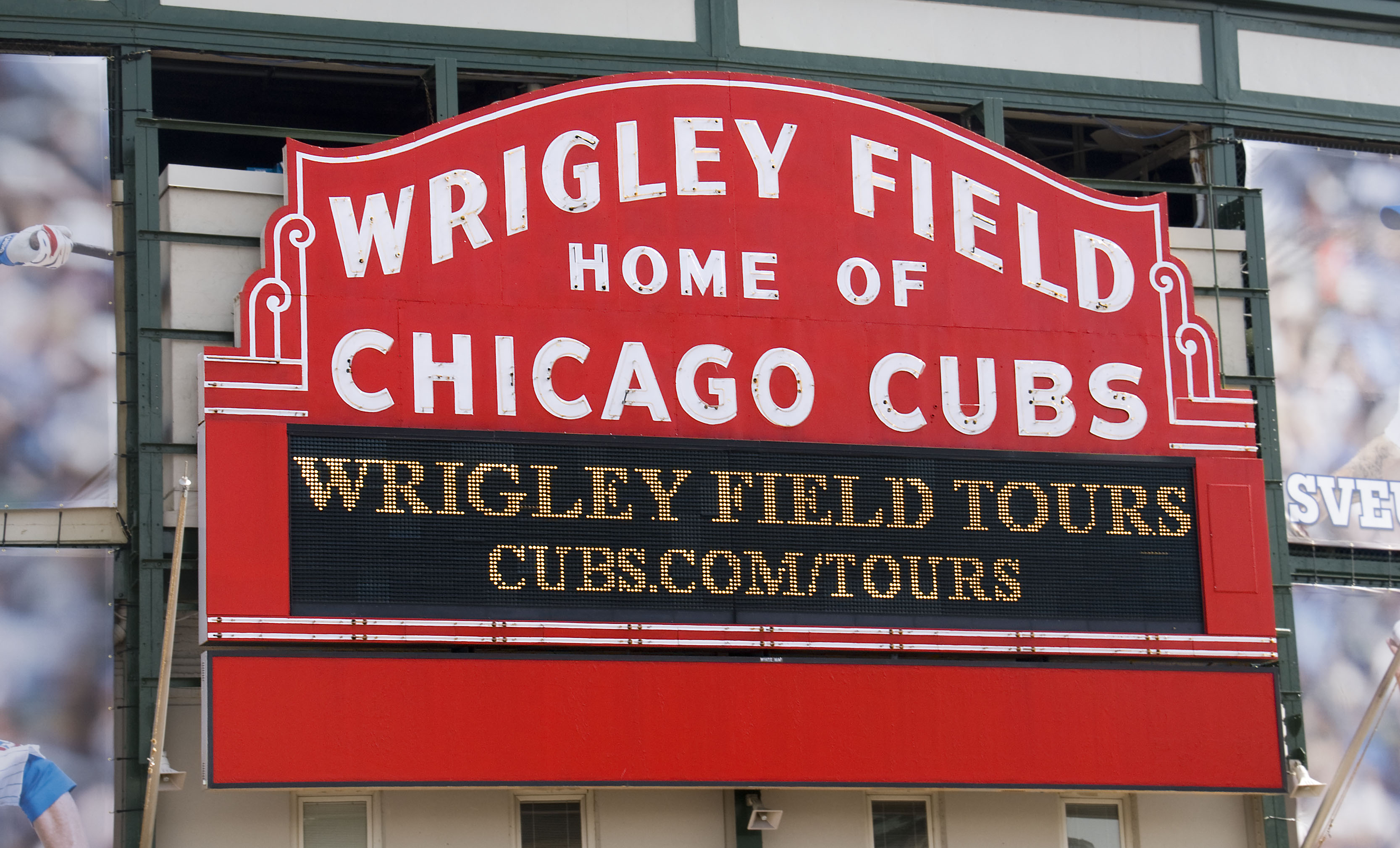 Wrigley Field is a baseball stadium in Chicago (IL) that has served as the home ballpark of the Chicago Cubs since 1916.

It was built in 1914 as Weeghman Park for the Chicago Federal League baseball team, the Chicago Whales. It was called Cubs Park