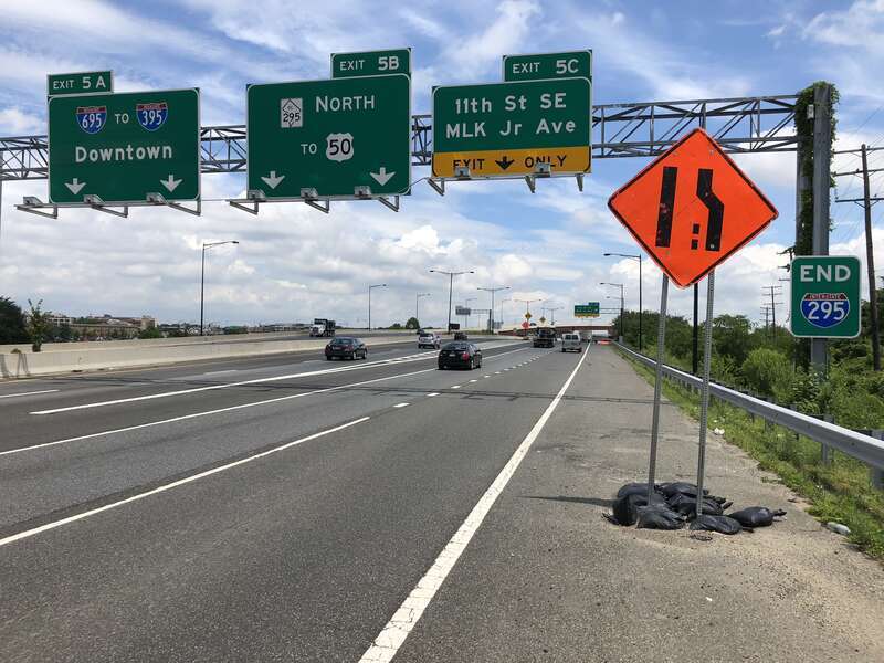 View north along Interstate 295 (Anacostia Freeway) at Exit 5A (Interstate 695 to Interstate 395, Downtown) in Washington, D.C.