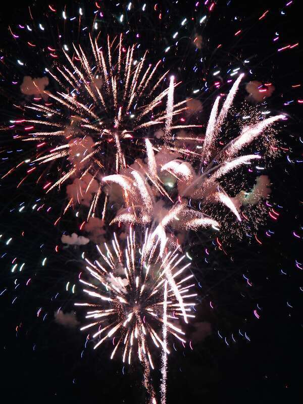 &amp;lt;a href=&quot;http://bighugelabs.com/flickr/onblack.php?id=2764111449&amp;amp;size=large&quot; rel=&quot;nofollow&quot;&amp;gt;View large on black&amp;lt;/a&amp;gt;
This will be edited and replaced eventually.
I wonder how many people celebrate Independence Day and actually think