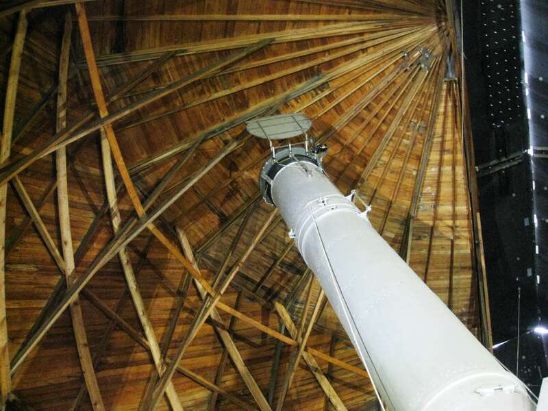 Opening the lid of this scope
24-inch (0.61 m) Alvan Clark refractor Telescope
en.wikipedia.org/wiki/Lowell_Observatory

sw2 268