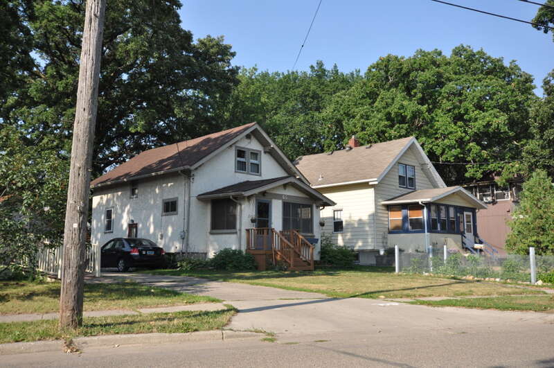 Fargo Oak Grove Residential Historic District, Fargo, North Dakota.