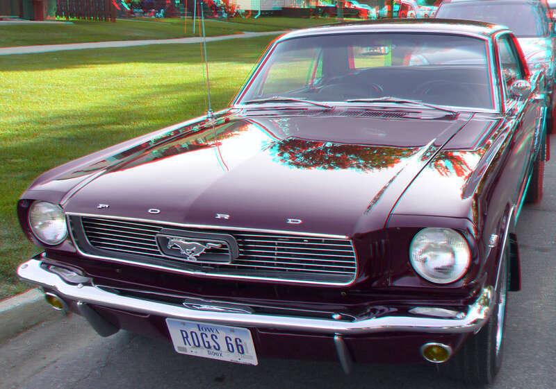 View with 3D red/cyan glasses