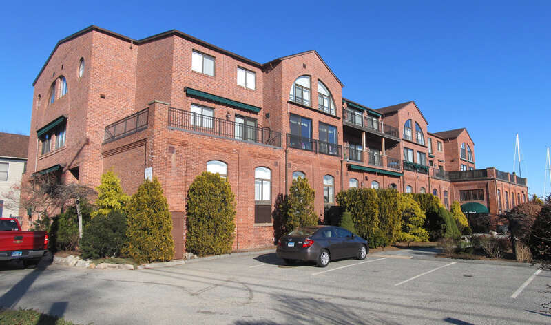 Former Groton and Stonington Street Railway carhouse, since converted to condominiums, in December 2017
