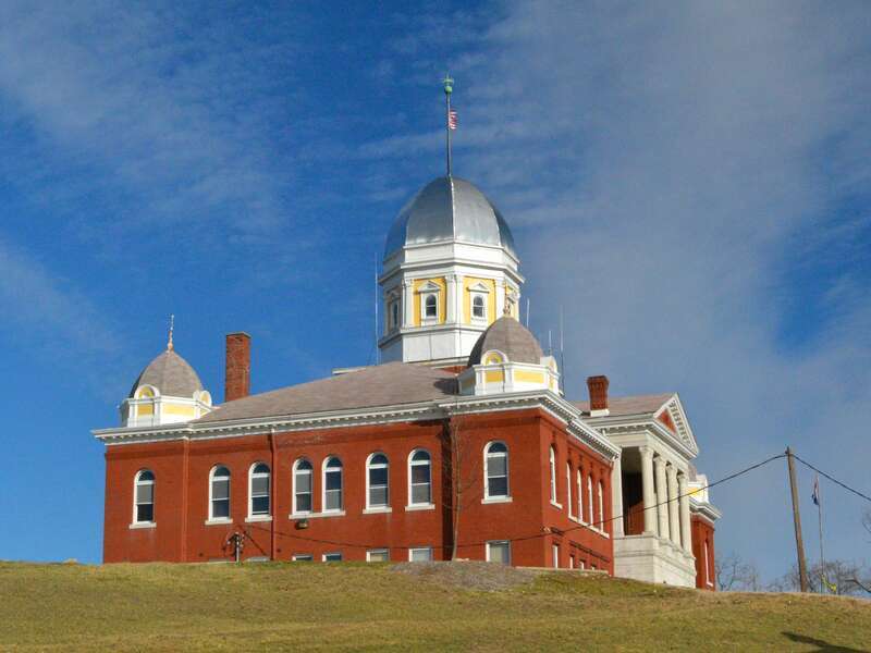 The county courthouse in en:Gasconade County, Missouri. J.B. Legg/A.W. Elsner, architects, 1896-98.