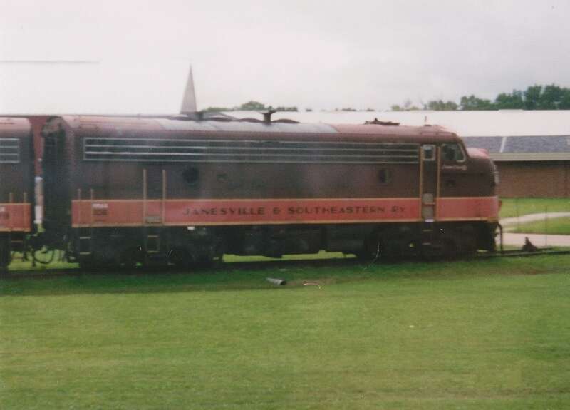 A Janesville and Southeastern Railway EMD F7 (built in 1951) at the National Railroad Museum in Green Bay, Wisconsin (United States).