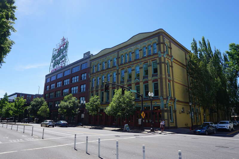 Northwest Naito Parkway in Portland, Oregon (United States).