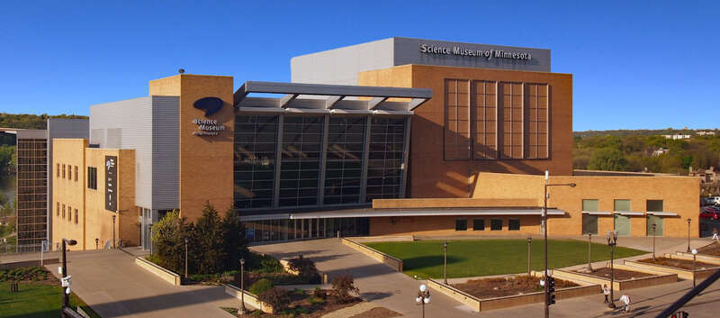 Science Museum of Minnesota, 120 W Kellogg Blvd, St Paul, Minnesota, USA.  Viewed from the third floor of the George Latimer Central Library.