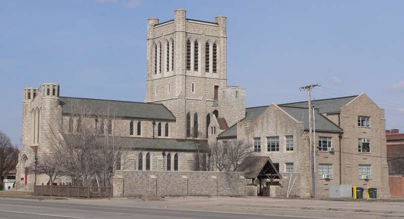 St. Mark's Episcopal Pro-Cathedral at 4th and Burlington in Hastings, Nebraska; seen from the southwest.  The building was designed in Late Gothic Revival style in 1919 by architect Ralph Adams Cram, and built over the course of the next decade; the