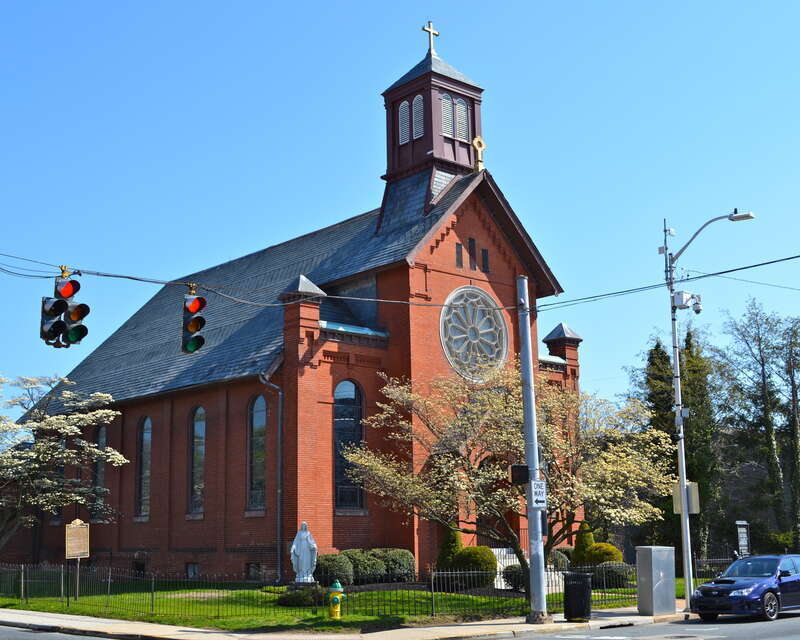 Building on Main Street, Newark, Delaware near the University of Delaware