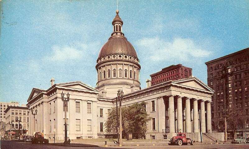 Old Court House Postcard from the 50s.