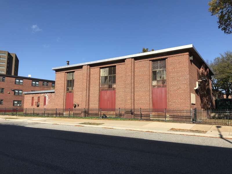 Photograph by Eli Pousson, 2018 November 10.