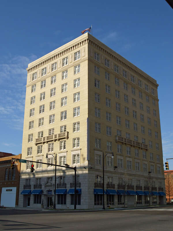 The former Greystone Hotel (now a Hampton Inn) at 100 North Commerce Street, part of the Lower Commerce Street Historic District in Montgomery, Alabama