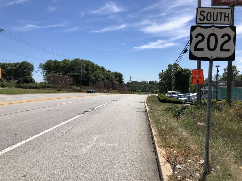 View south along U.S. Route 202 (Wilmington Pike) just south of U.S. Route 1 and U.S. Route 322 (Baltimore Pike) on the border of Chadds Ford Township and Concord Township in Delaware County, Pennsylvania