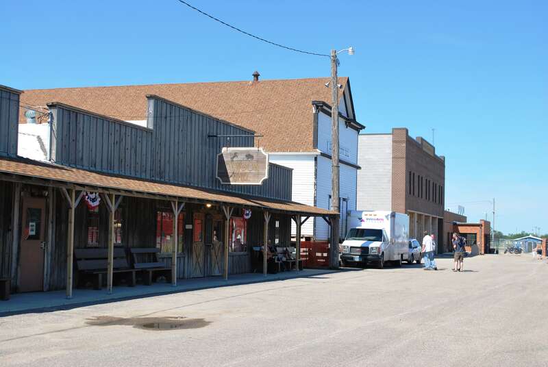 Bonanzaville USA features the Pioneer Village and many other exhibits that offer both education and entertainment!
www.fargomoorhead.org

www.bonanzaville.com