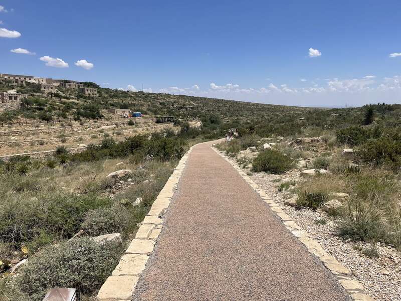 Visitors should expect to walk from the Visitor's Center on this trail to the cavern's opening. Park rangers meet visitors at the end of this trail to verify ticket entrance.