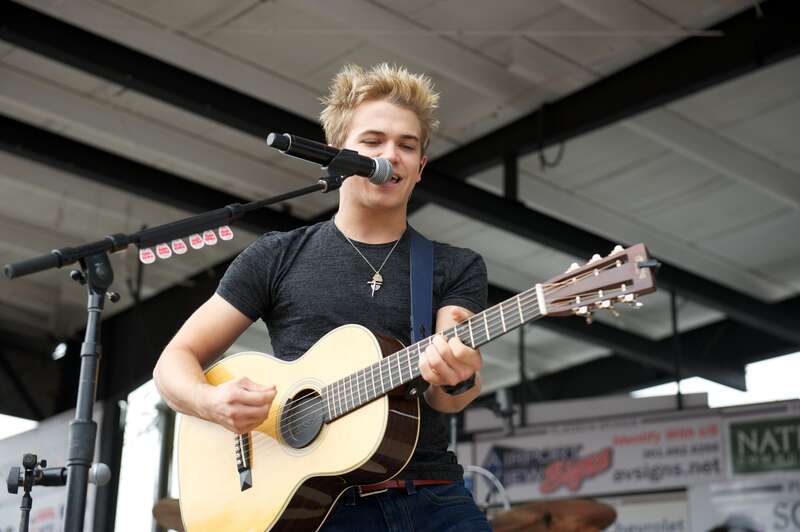 Hunter Hayes performs live in Frederick Maryland