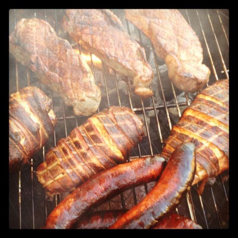 People in Kansas really don't know how to cook at a tailgate. The people next to us have a box of Popeye's. @myen