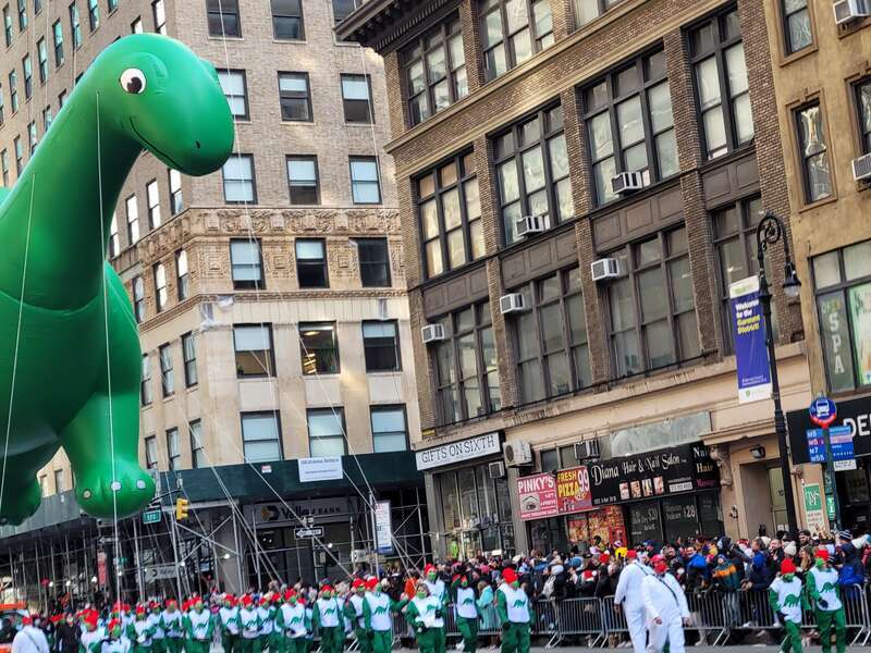 2021 Macy's Thanksgiving Parade, occurred on November 25, 2021. I was standing at the corner of 6th and 38th, by the Pret A manger