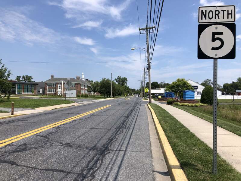 View north along Delaware State Route 5 (Federal Street) at Park Street in Milton, Sussex County, Delaware