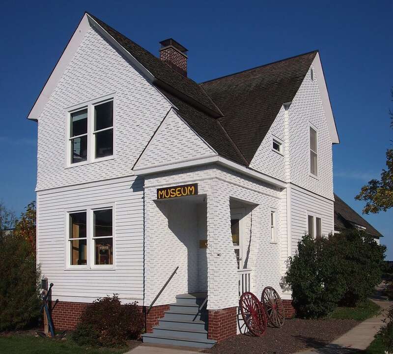 Lightkeeper's House (now a Cook County Historical Society museum), 12 South Broadway, Grand Marais, Minnesota, USA.  Viewed from the southwest.  





This is an image of a place or building that is listed on the National Register of Historic Places