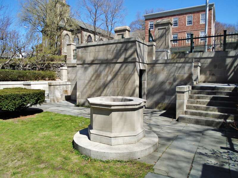 The Historic Providence Well site at 237 North Main Street in the Roger Williams National Memorial, marks the place where Roger Williams found a spring of fresh water in 1636, which became the water supply for the new settlement of Providence. It is