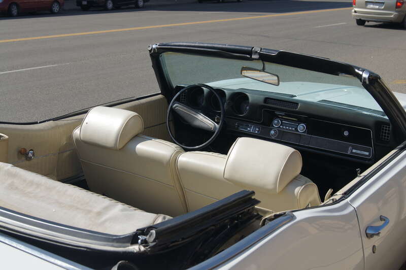 69 Oldsmobile Cutlass S